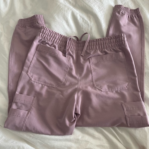 Movement by Butter-Soft Jogger Scrubs Set, size S - Picture 6 of 8